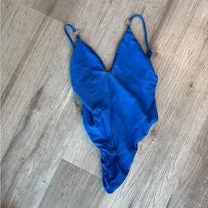 Farago the label one piece 🐬